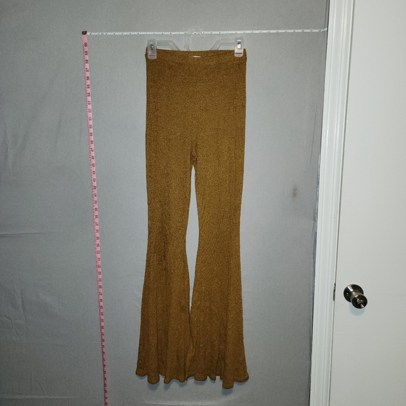 Monaco Ribbed Set - Picture 6 of 7